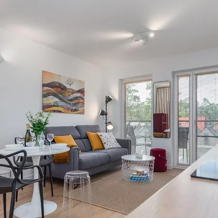 Apartment Prestige Red Z Basenem Pobierowo