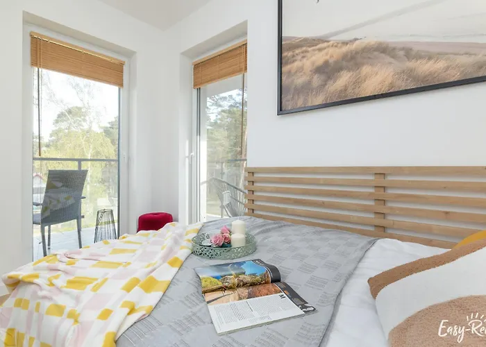 Prestige Red Z Basenem * Pobierowo