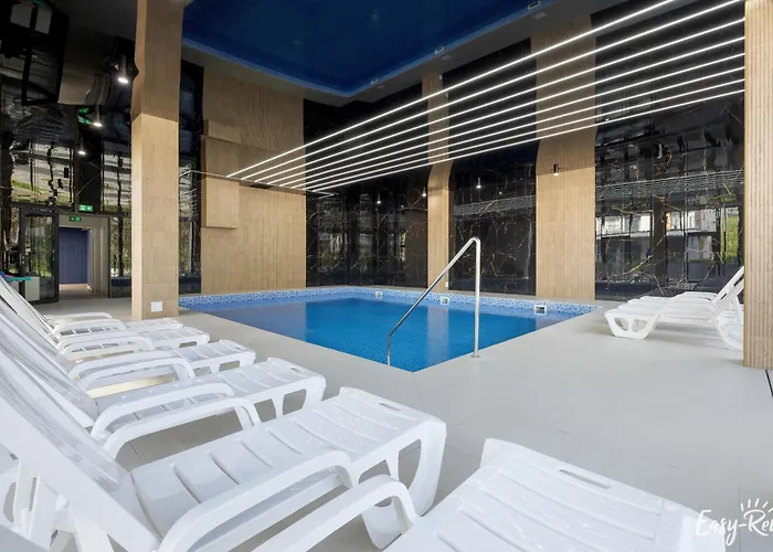 Prestige Red Z Basenem * Pobierowo